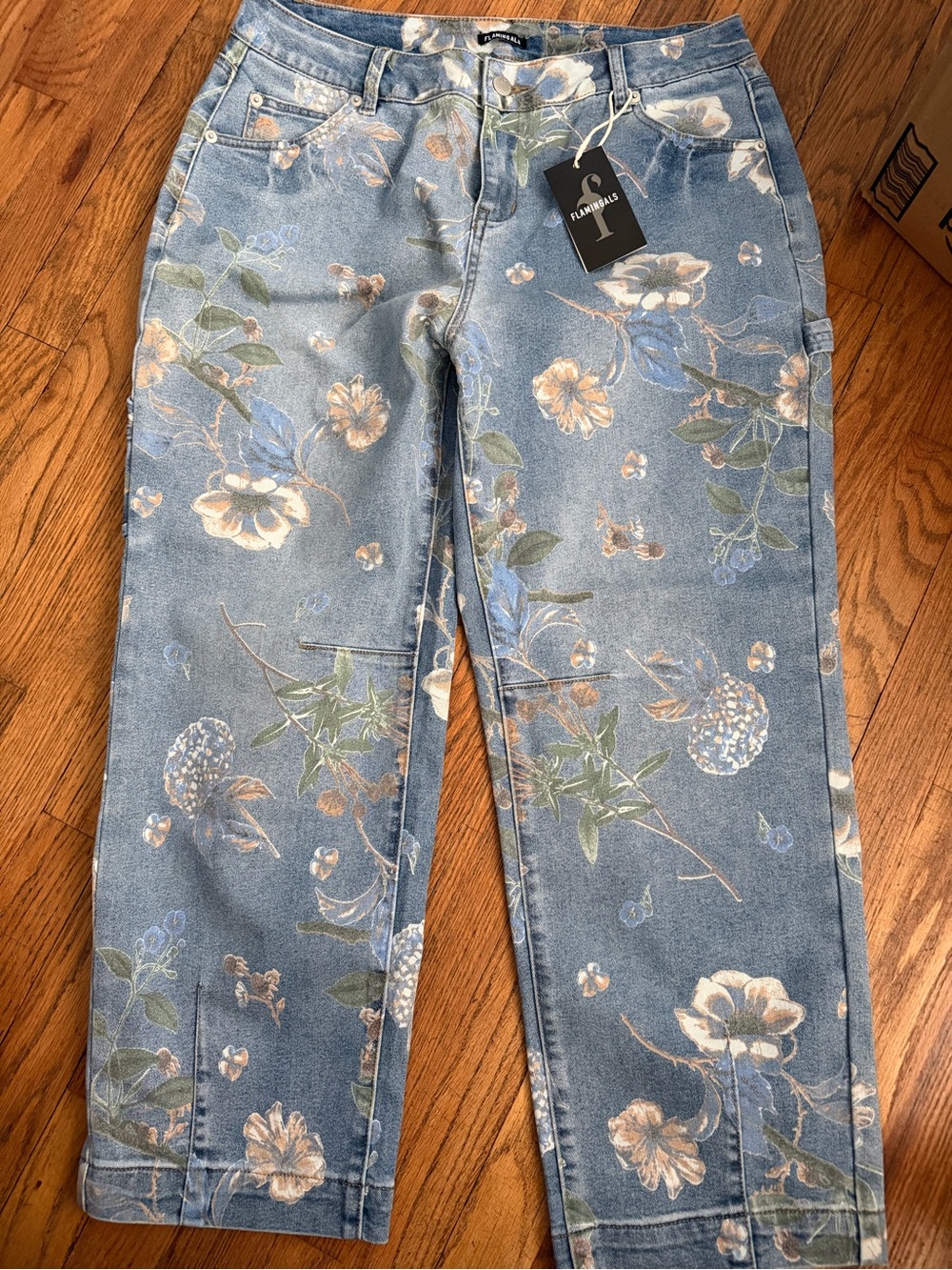 XL FLAMINGALS FLORAL JEANS, NWT, $35